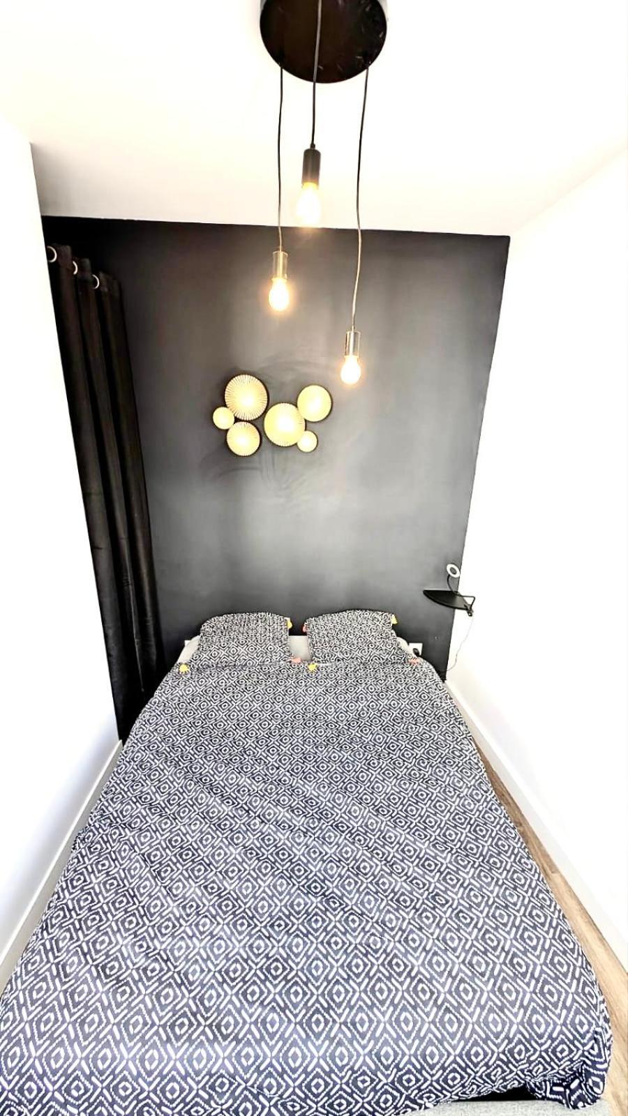 Immeuble De 4 Appartements A Themes Abbeville Exteriör bild